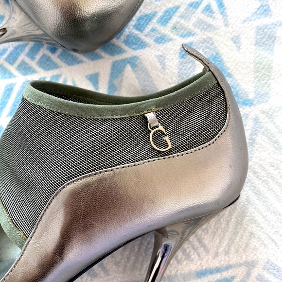 Guess Chrome Heels - Picture 5 of 5
